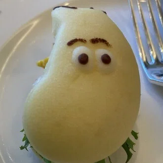 こに