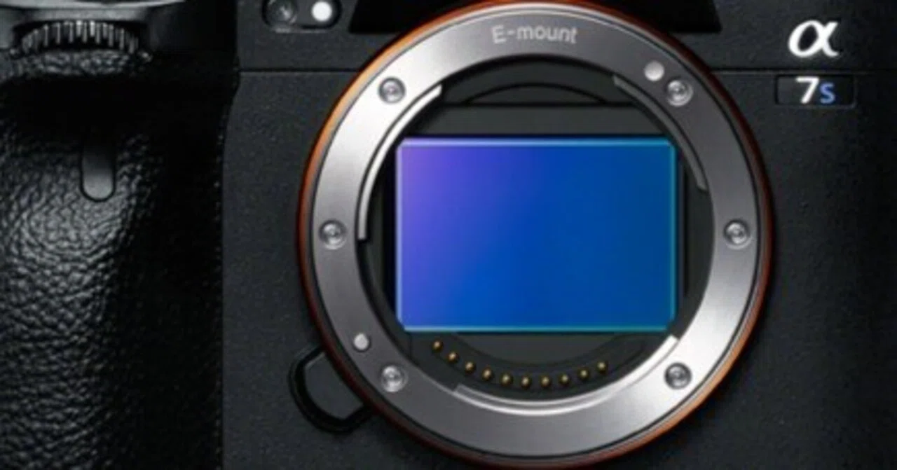 SONY ﾌﾙｻｲｽﾞｾﾝｻｰｶﾒﾗ　　２４３０万画素 雑談】ソニーの6700万画素センサーの噂。｜平乃ひら