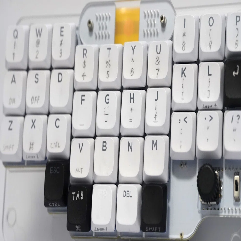 一度挫折した自作キーボード沼に再挑戦するまでの話｜さちこ