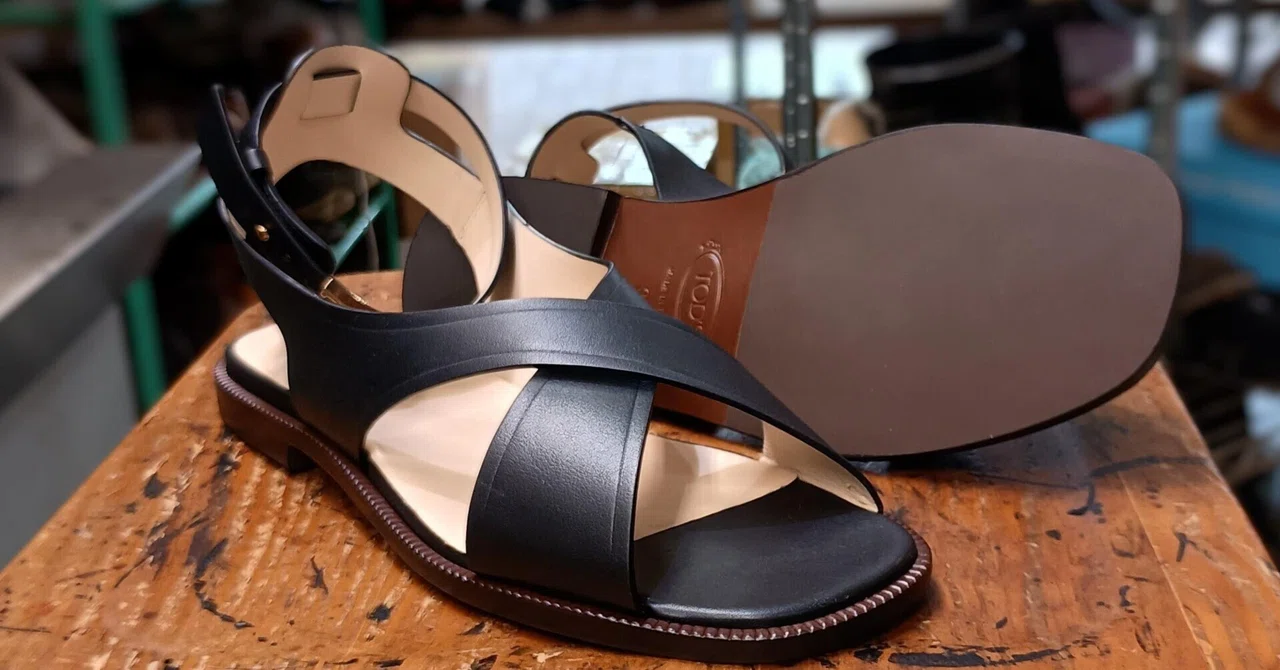 ハーフラバー/ハーフソール】TOD'S/トッズのサンダルハーフラバー補強