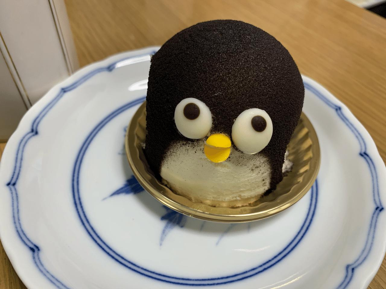 可愛いペンギンのケーキを食べた時のお話｜すずき まさえ