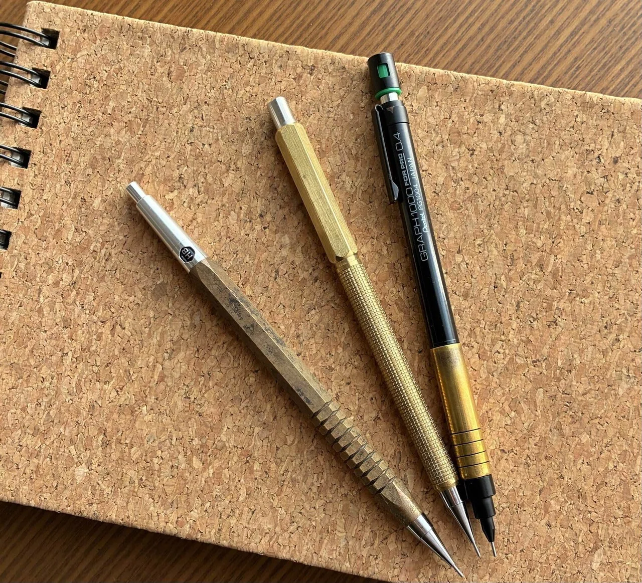 PG5ピンクアイボリー&青黒檀&メタル(真鍮) IJ Instruments のPG5 type pencilをPMGカスタムして使う【0.5mm