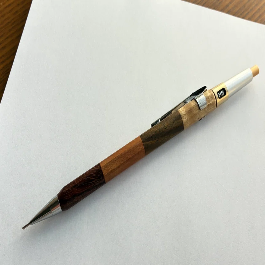 最も愉快なロングセラーペンシル> Pentel PG5｜Ag