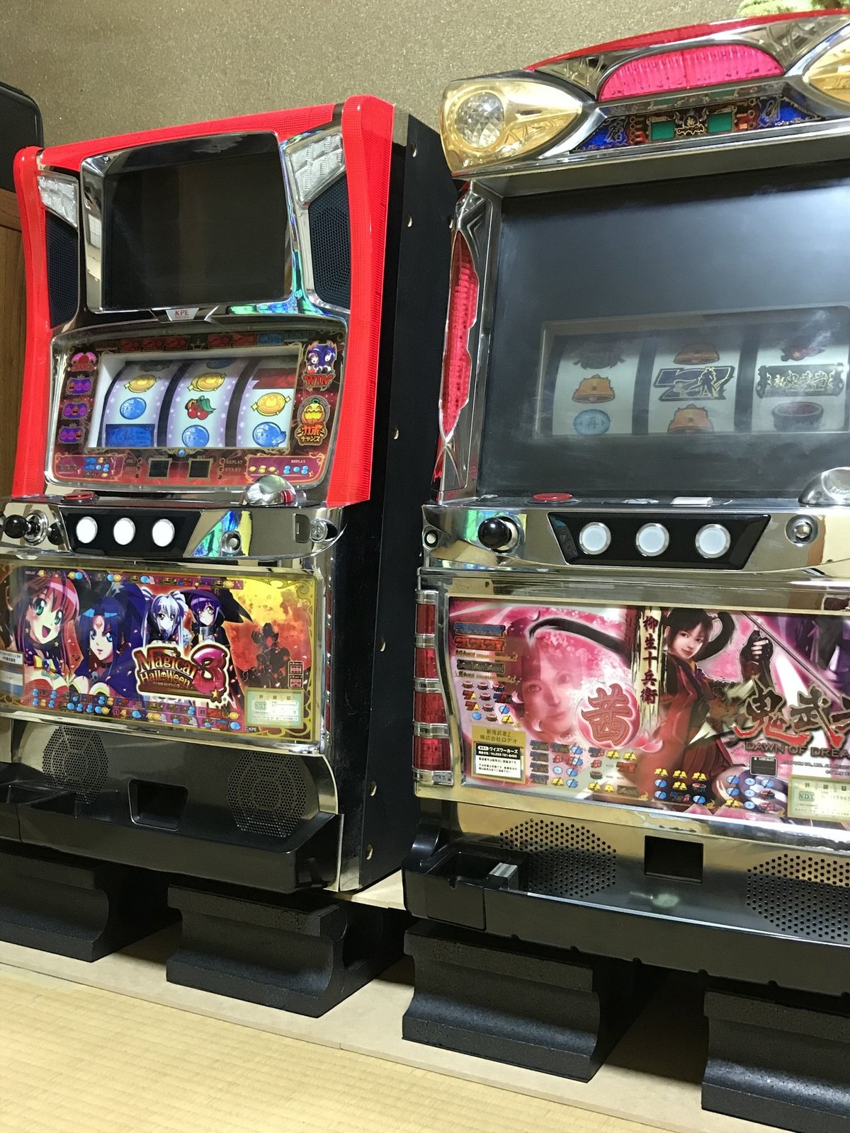 【引き取りのみ】パチスロ専用キャビネット　スロット台座 引き取りのみ】パチスロ専用キャビネット スロット台座