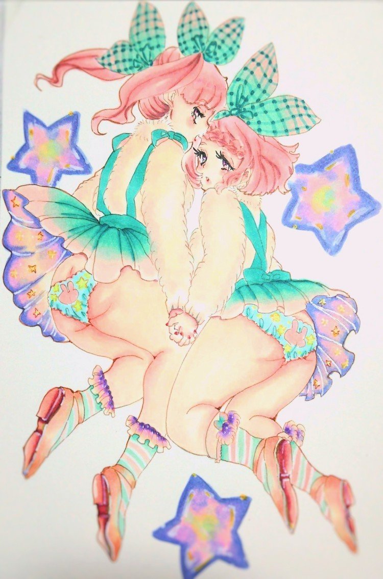 過去絵です(´・ω・`)

双子コーデ✨パンツが可愛くてお気に入り(／▽＼)♪

さてさて、今日もまったり頑張っていきますか❗️ヘ(・o・Ξ・o・)ヘ