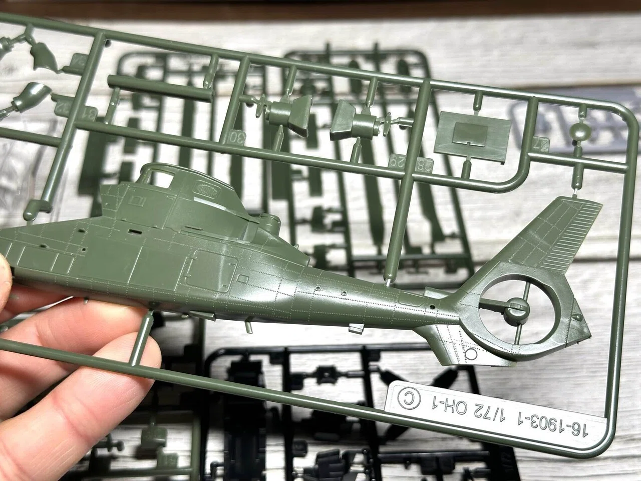 1/72 OH-1『痛オメガ（木更津柚子）』製作記①｜はるさー