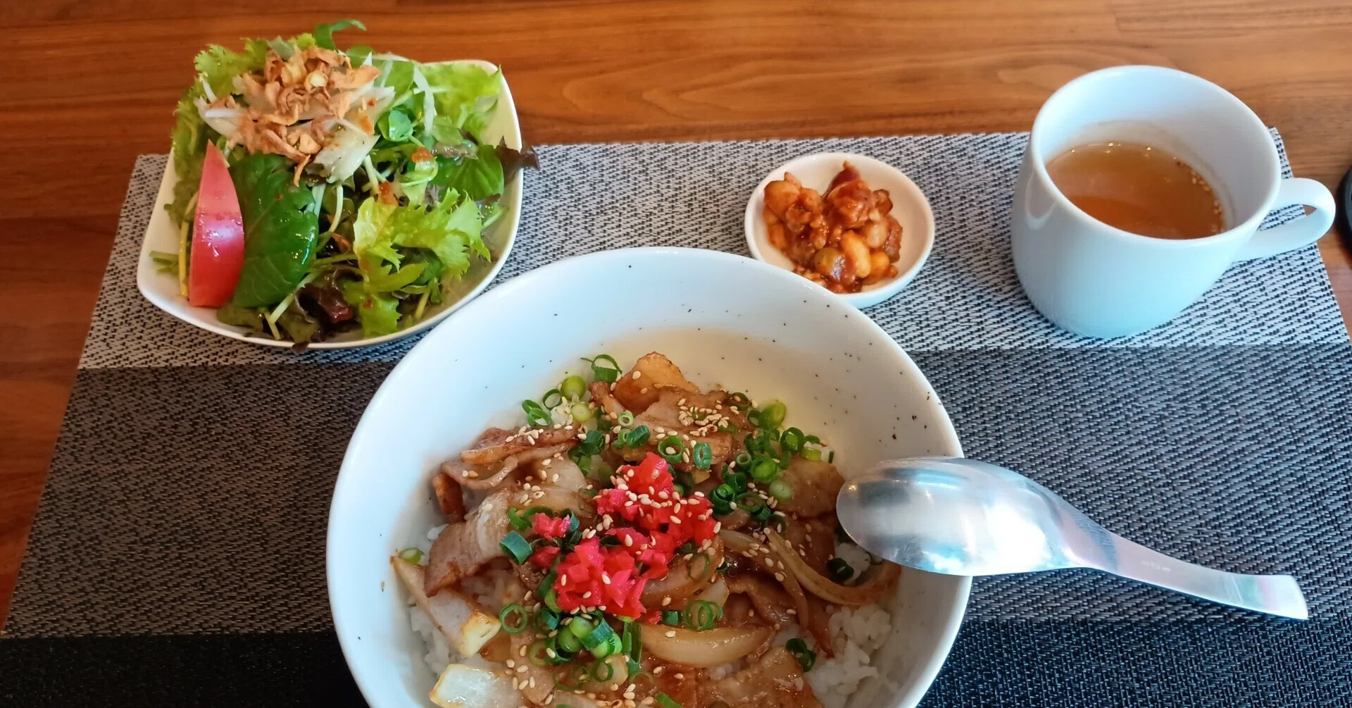 ダイニングバーのおしゃれランチ。藤沢本町「キッチン翔麗（しょうり