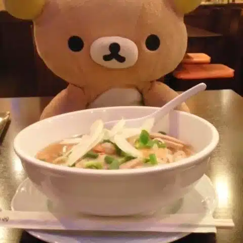 小鳥遊 汐里 Medium writer