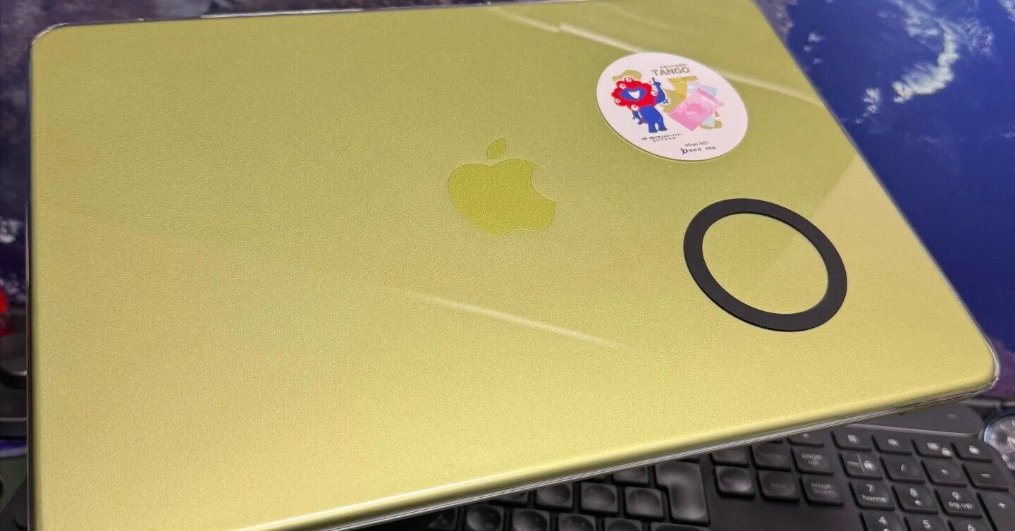 MacBook Neoハードケースが届いた｜Takao Sekiguchi𓏏𓄿𓎡𓄿𓍯