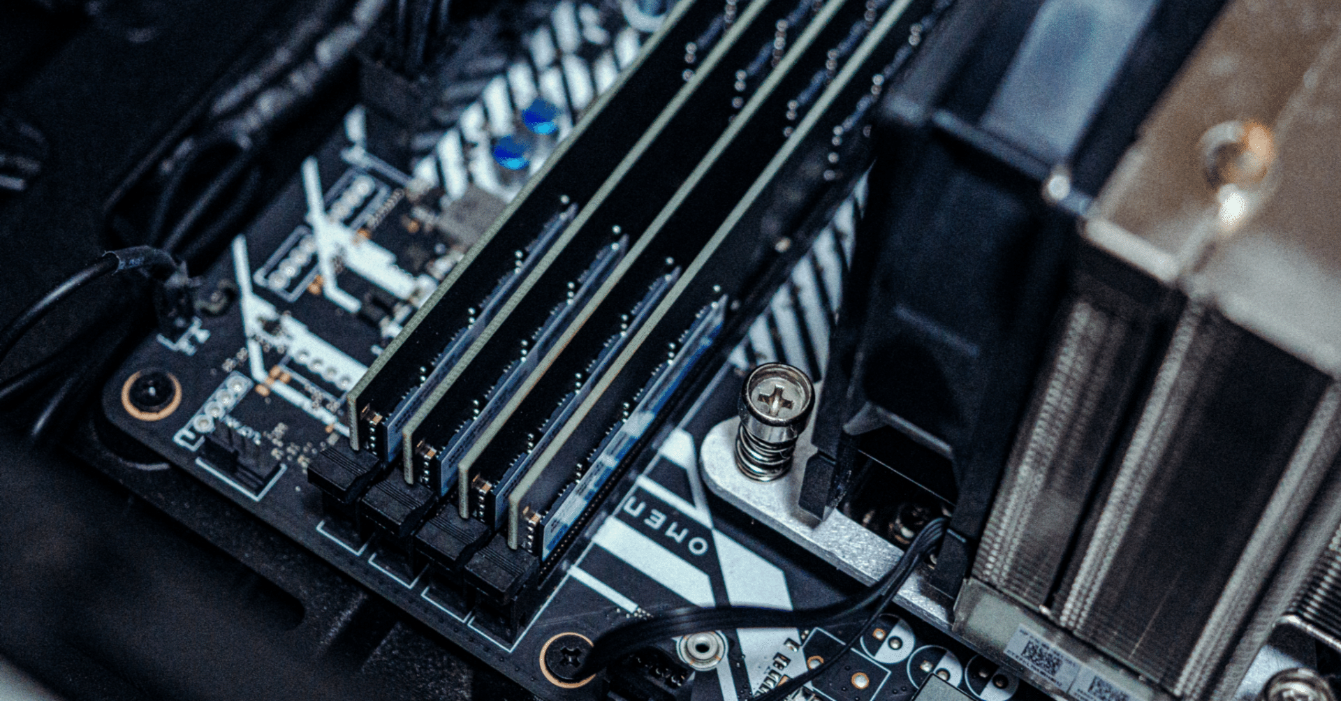 ゲーミング構成パソコン 自作PC】予算別おすすめパーツ構成まとめ！コスパ抜群の見積もり