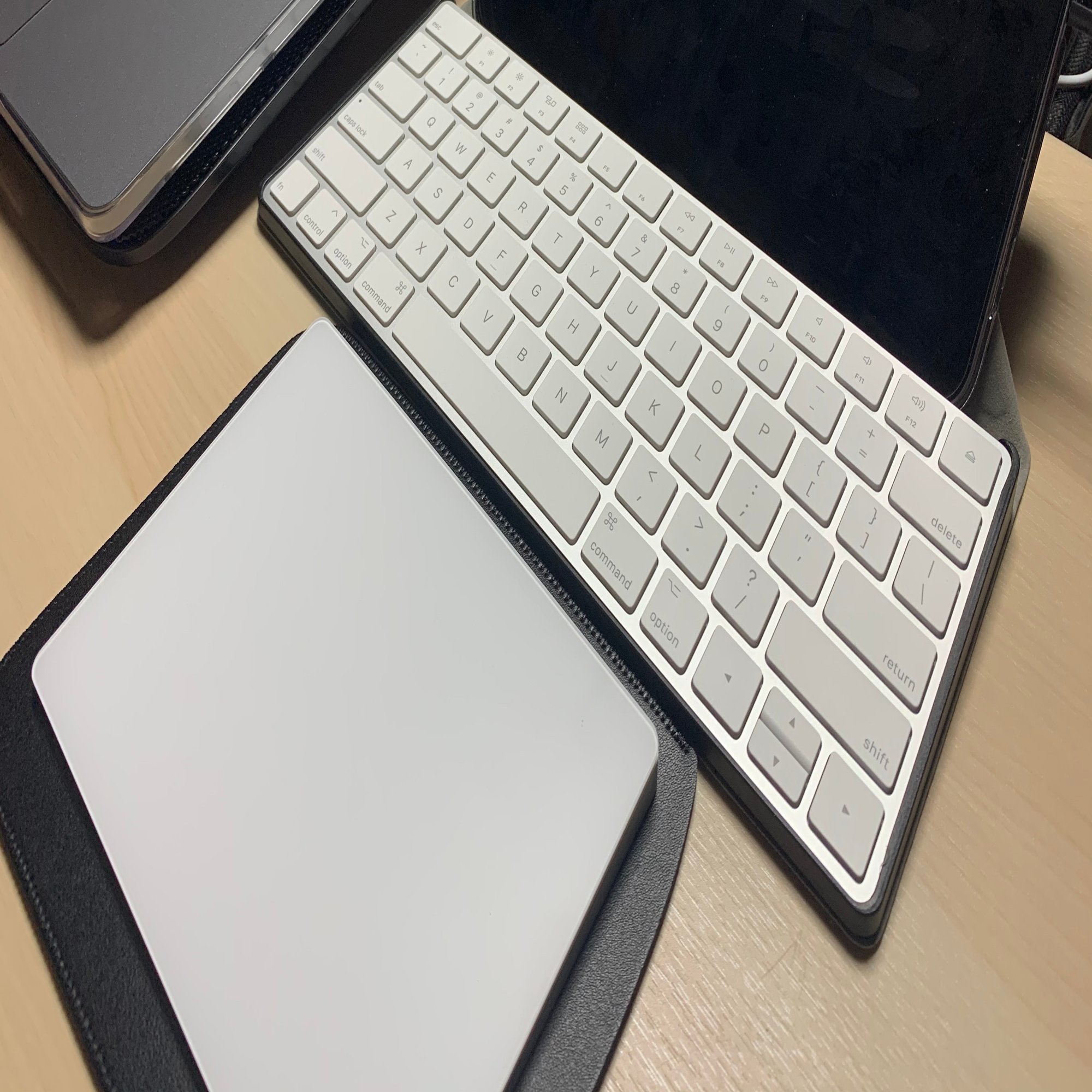 Magic Trackpad 2のケースにKindle用のケースがぴったりだった話｜おぐり