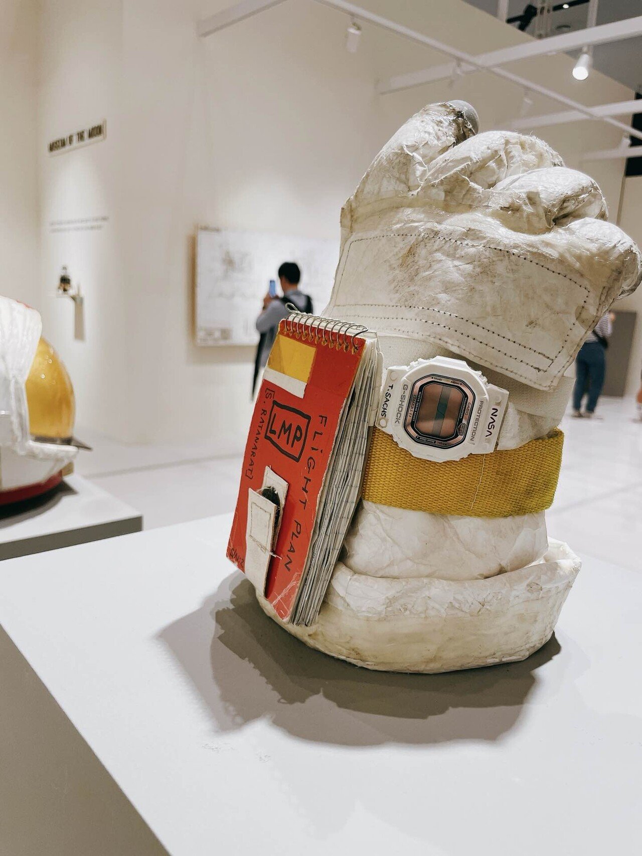 【超希少】 Tom Sachs トムサックス フィルムカメラ カメラ ソウル限定 トムサックス個展「Tom Sachs Space Program: Infinity」｜yuu