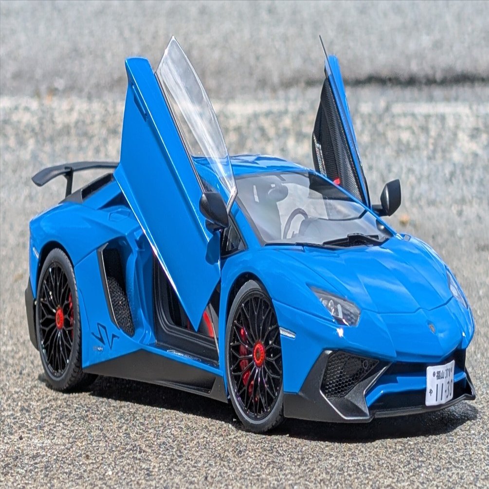 オートアート アヴェンタドールsv オートアートのアヴェンタドールSV納車！｜Romaネコ (ローマネコ)