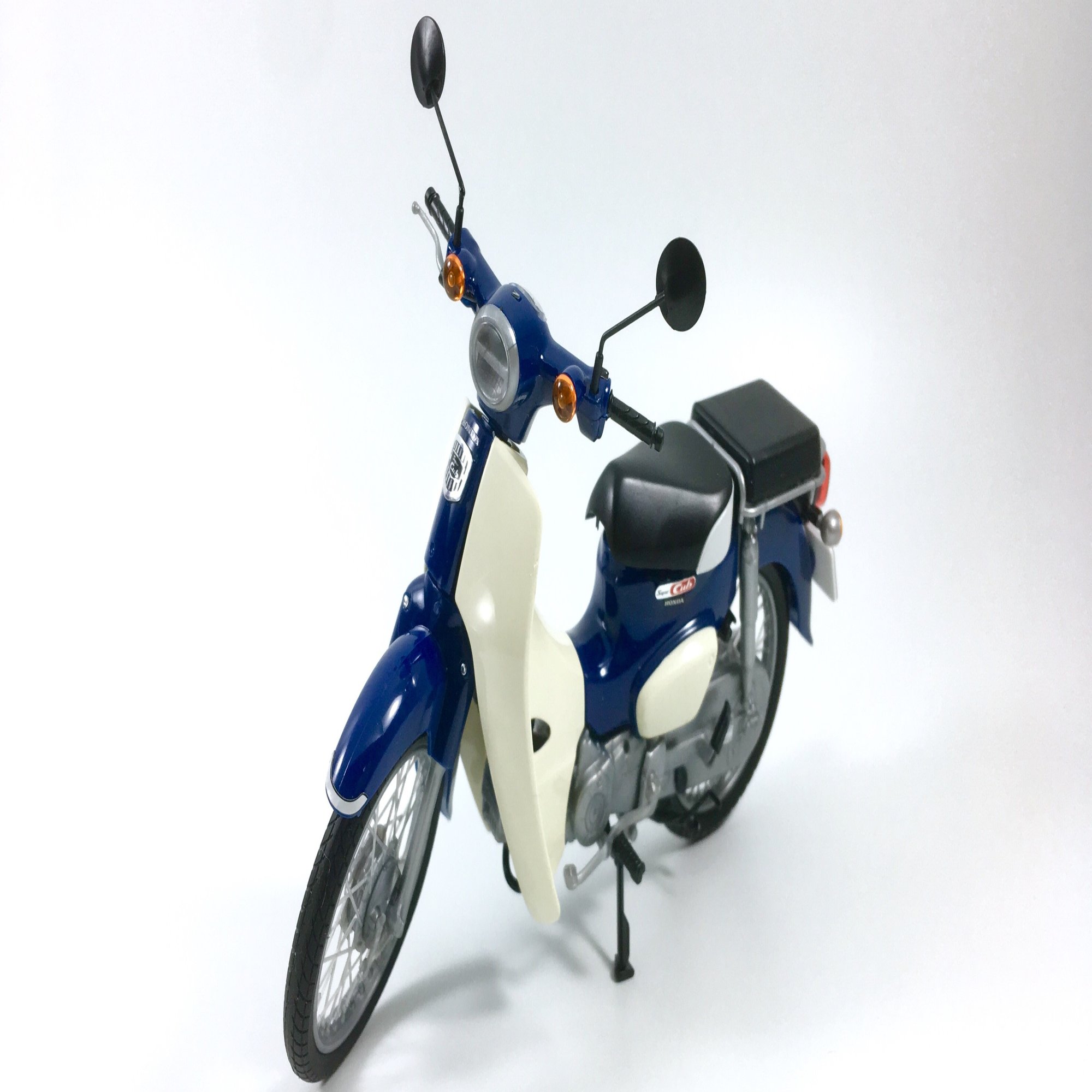 世界一売れた乗り物」スーパーカブをプラモで味わう｜ゼブラ