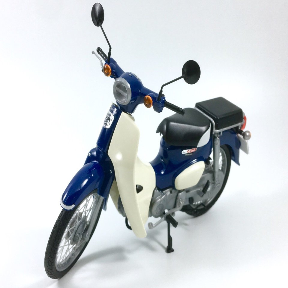 世界一売れた乗り物」スーパーカブをプラモで味わう｜ゼブラ