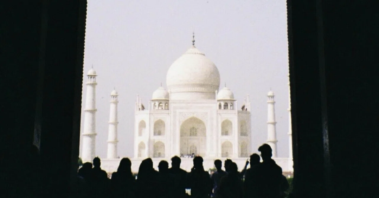 タージ・マハルで見つけた、もうひとつの景色。｜インド旅行記｜なつ