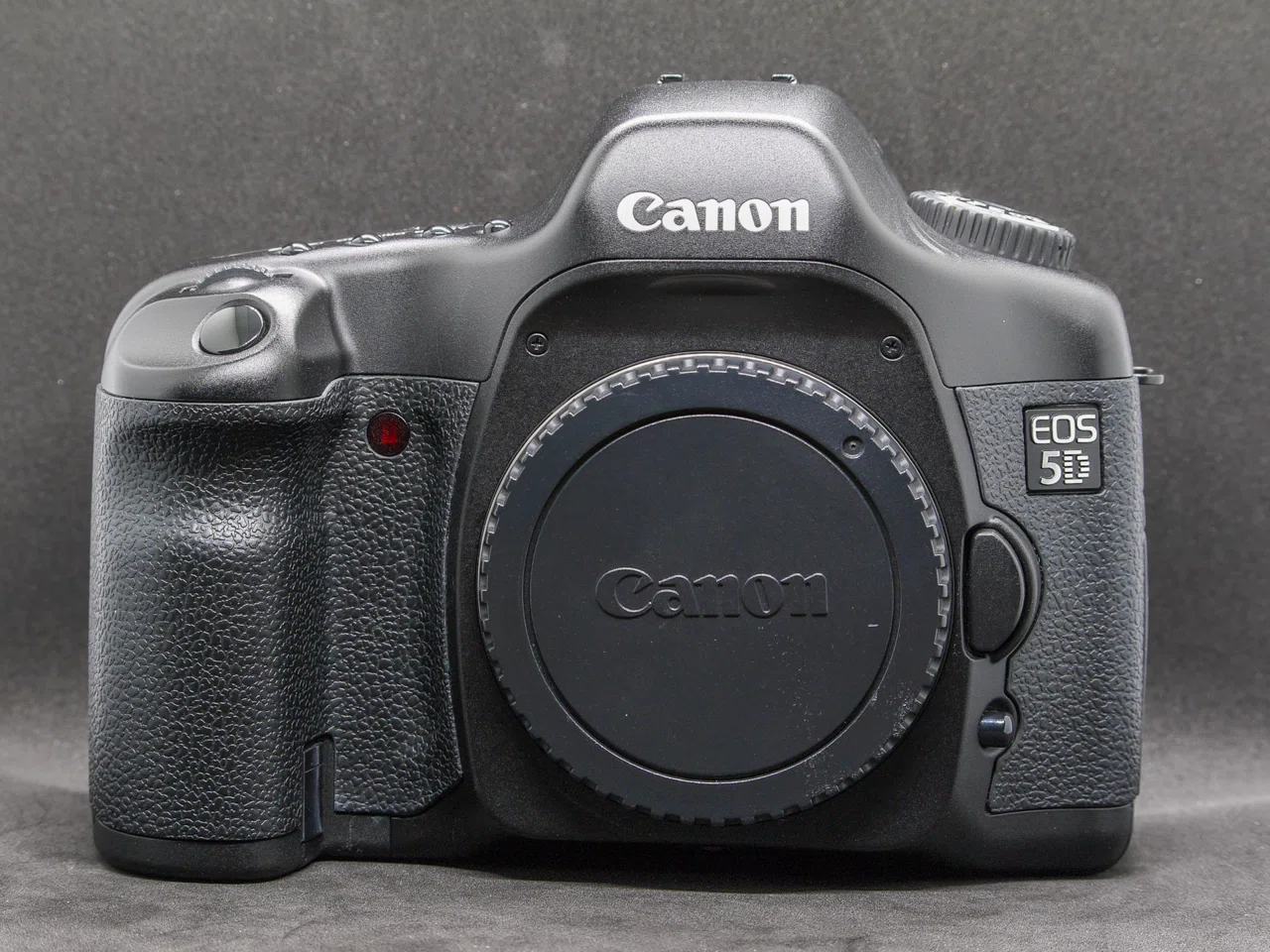 なぜ今、初代5Dを買ったのか〜フラグシップの隣に、初代5Dを置く理由