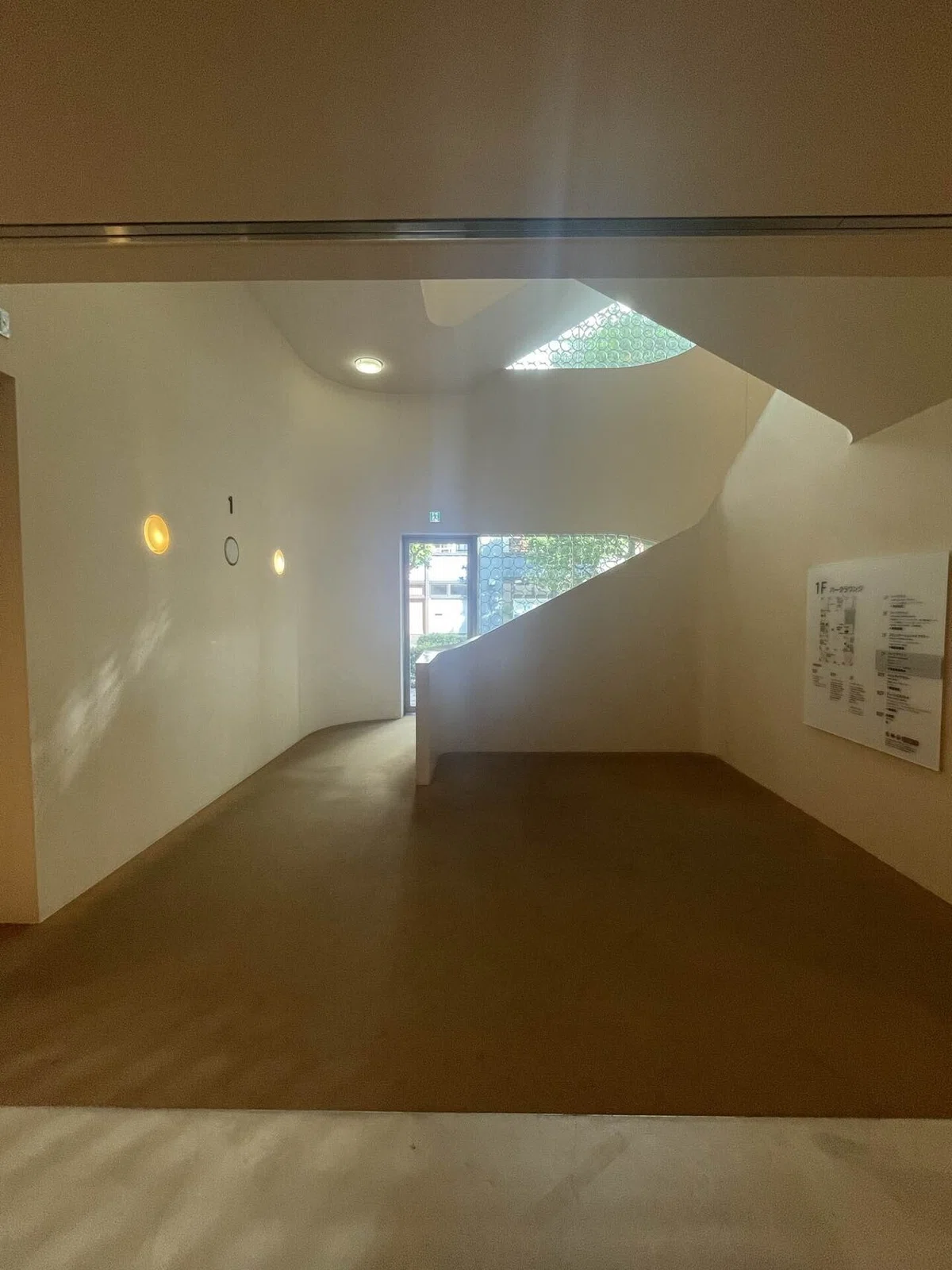 【建築巡り】分ける事で繋がる空間_学会賞作品_武蔵野プレイス(kwhg アーキテクツ)|ぬるま湯設計者