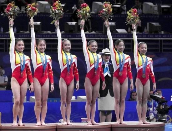 14歳の少女を17歳と偽った中国女子体操｜オリンピック百夜話