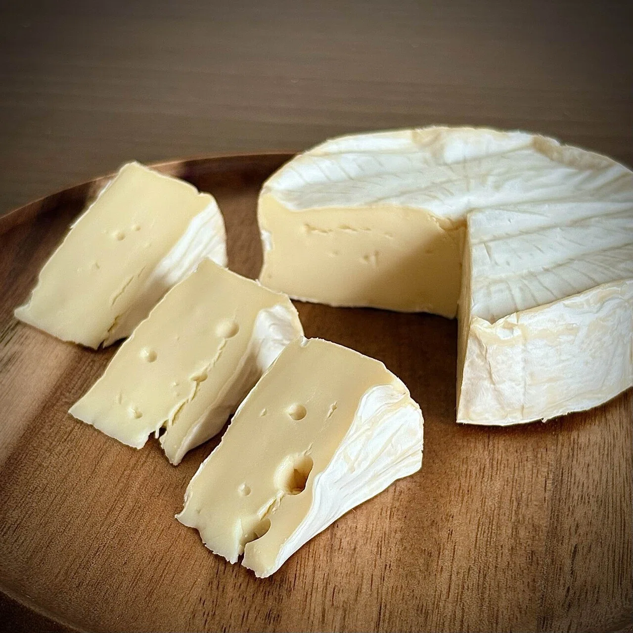 業スーで購入『Bavarica Brie』／チーズ旅86｜タロミルク