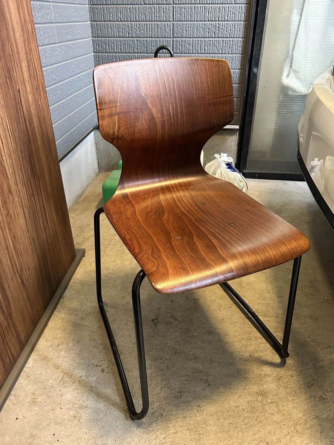 Everbridge Store Project 5 「椅子を買ってしまった、10脚も