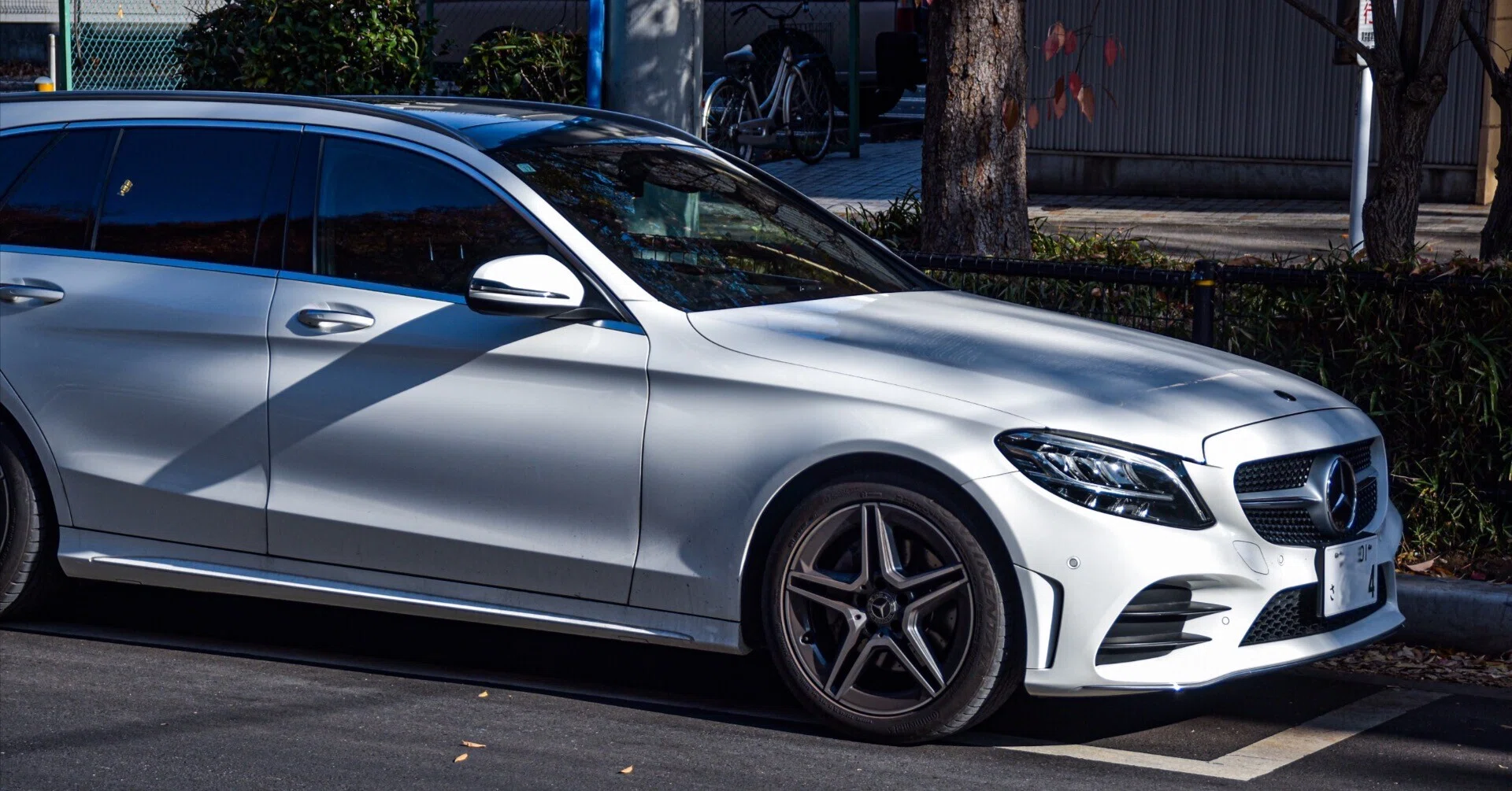 ベンツCワゴン　s205 メルセデス・ベンツ C180 ステーションワゴン（S205・1.6L）──190E