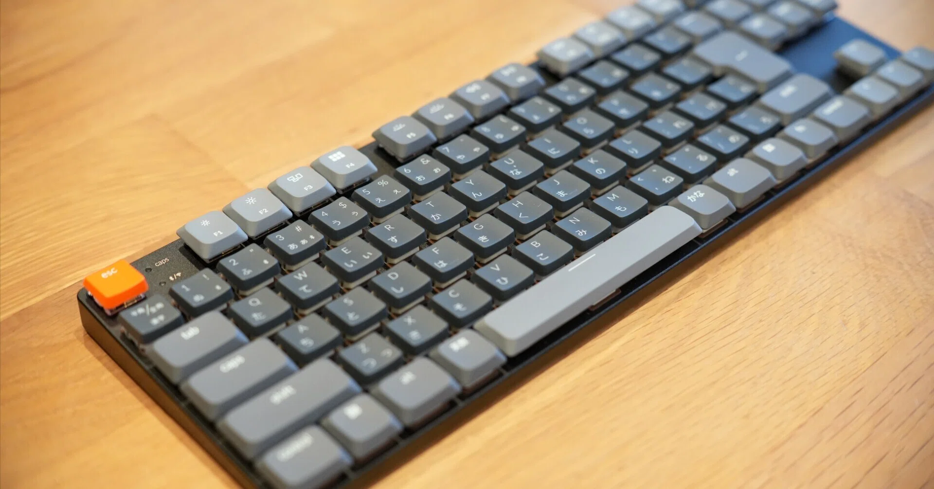ロープロファイル × JIS ＝ K1 Max】 職場でKeychronを使う理由｜鳴海
