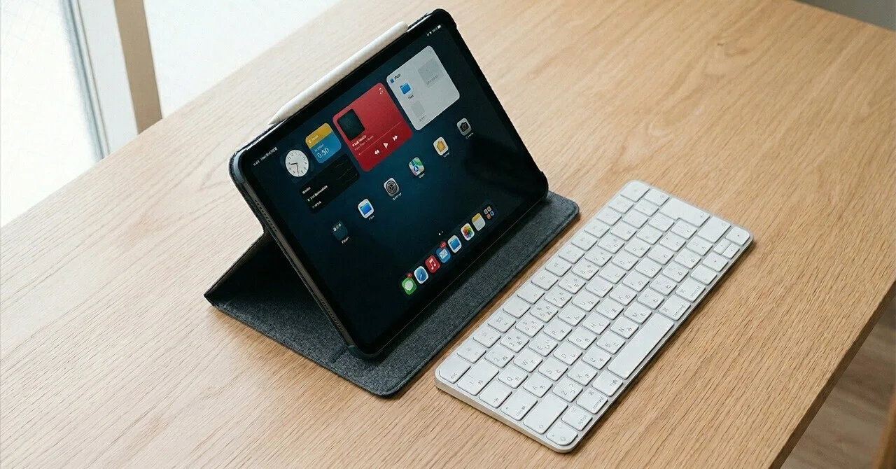 iPad Pro M5 11インチを「キーボード込みでも1kg未満」にする、究極の
