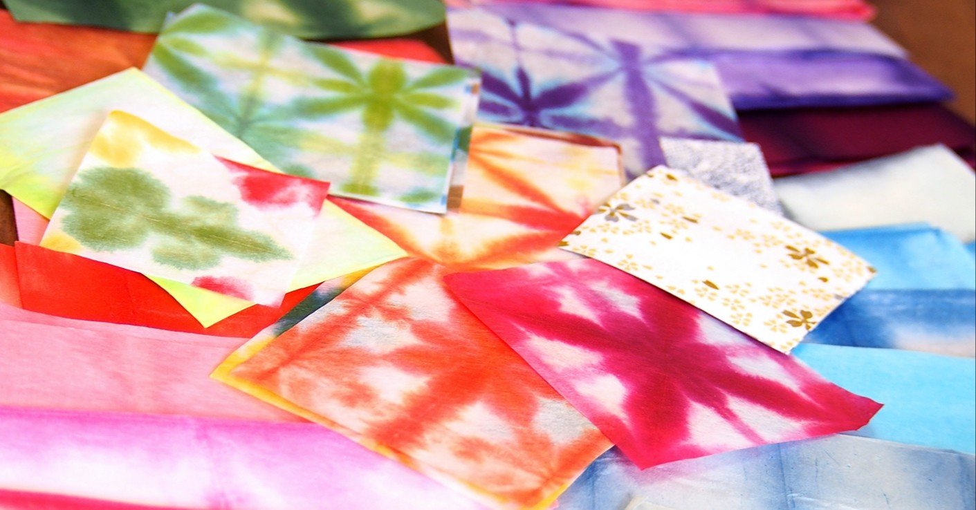 カラー切り絵 私の使う 色つけの紙 華色切絵 平石智美のカラー切り絵を楽しむnote Note