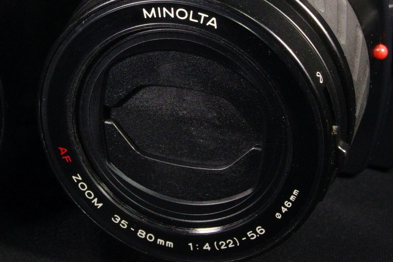 一眼レフのレンズにバリアがあってもいいじゃないか (MINOLTA