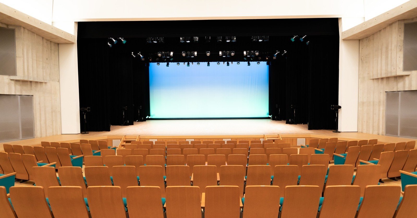 50歳をすぎても現場に通い続ける アーリーリタイアしてアイドルオタクへ 5 26 久保内信行 Note