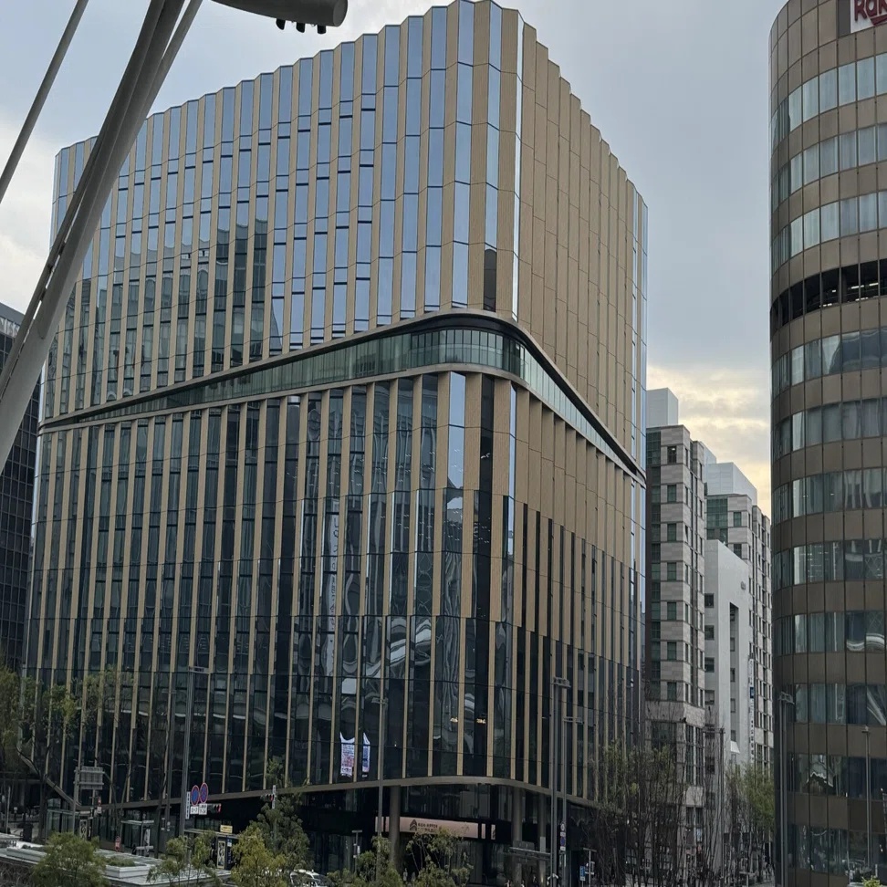 地方移住078 福岡市が「名古屋超え」!西日本シティビル 博多駅前に竣工