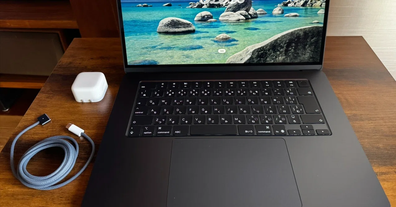 MacBook Air（M5）を買った話——NeoかAirか、春の悩ましい選択｜A24