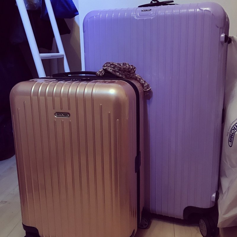 スーツケースをこよなく愛するはなし 私とリモワ Maho 旅するダンサー会計士 Note