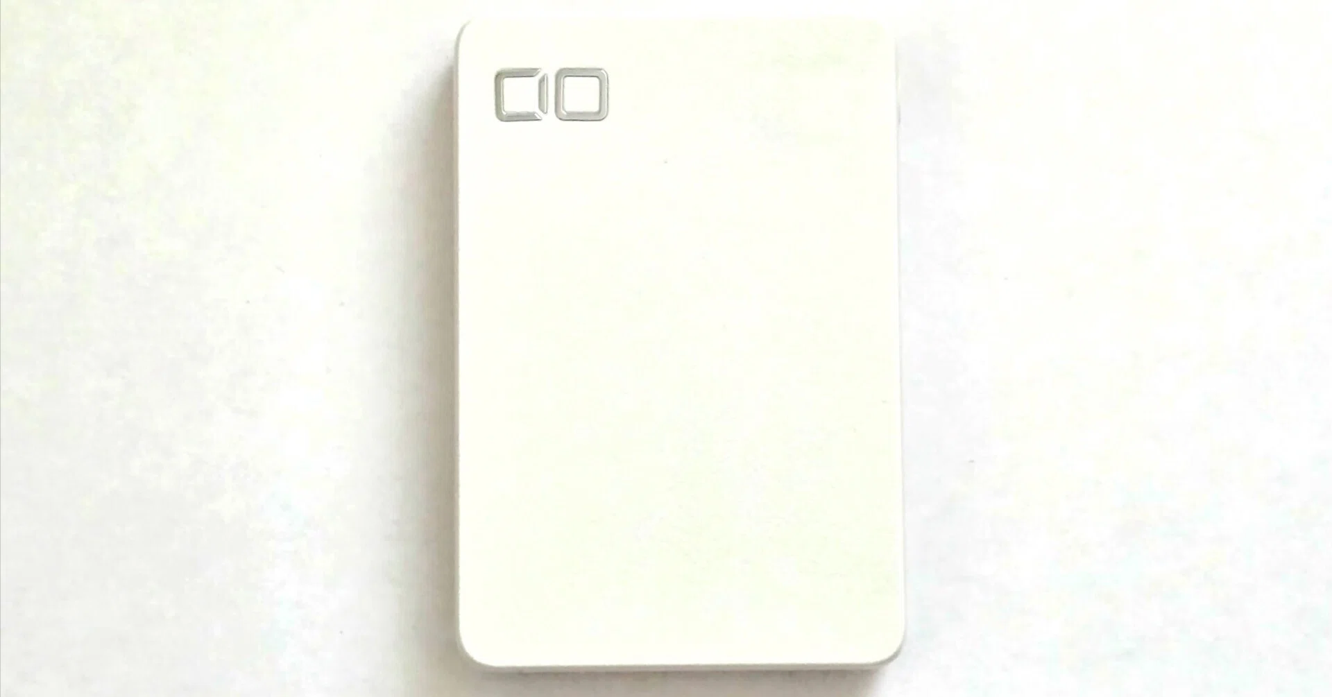 コンパクトで強い出張向けモバイルバッテリー｜CIO SMARTCOBY Pro SLIM