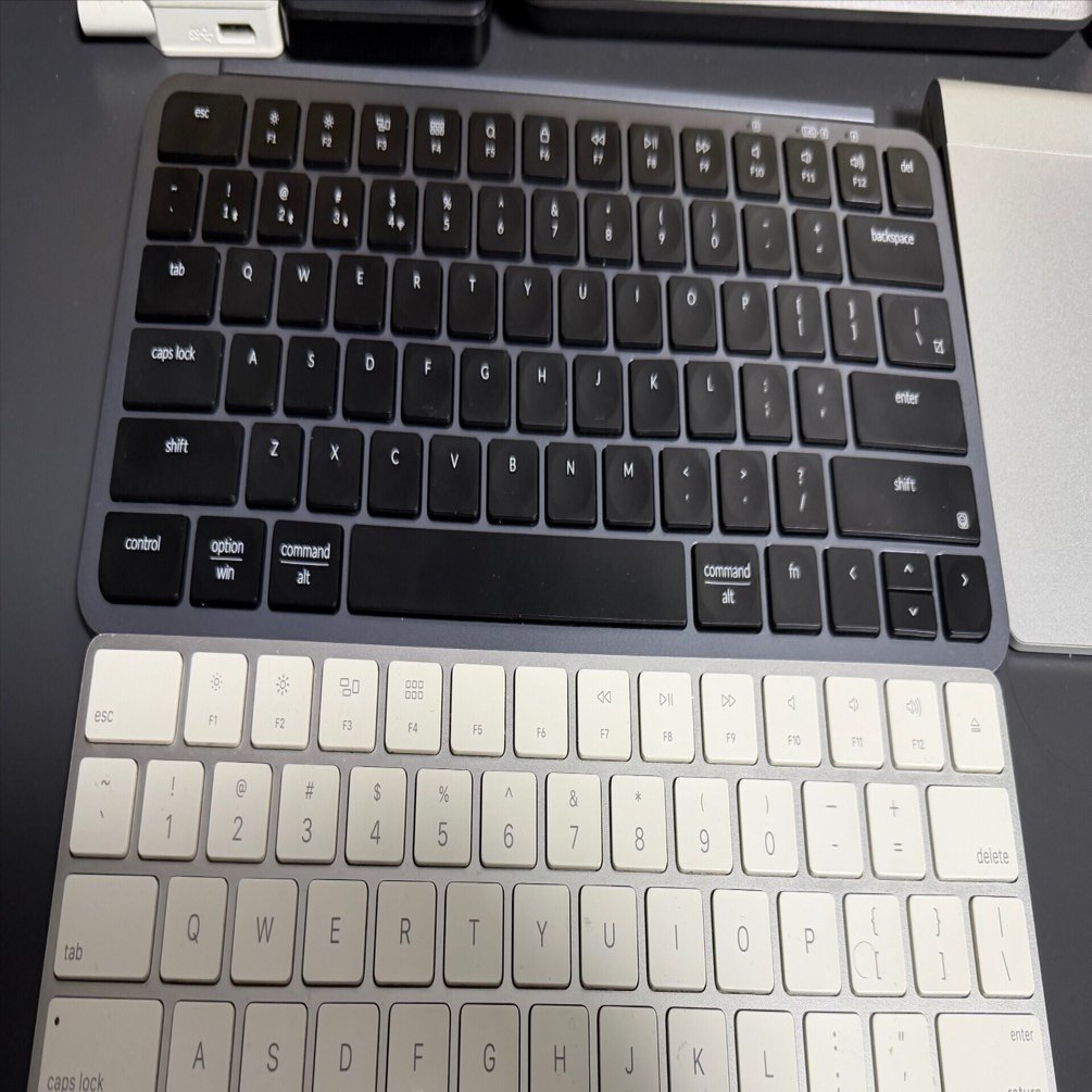 MacBook Air愛好家のキーボード選択。自宅では外部ディスプレイによる