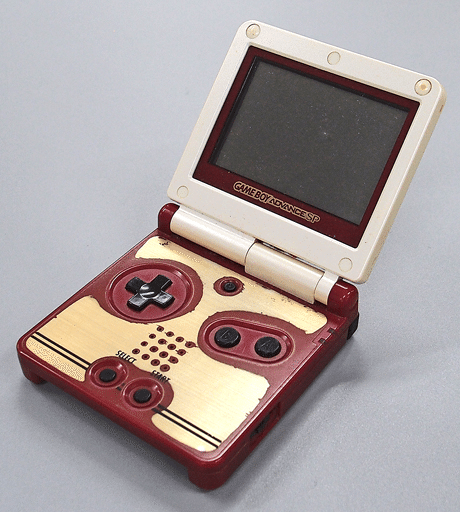 任天堂の携帯ゲーム機「ゲームボーイアドバンス(GBA)」の種類 任天堂の携帯ゲーム機「ゲームボーイアドバンス(GBA)」の種類