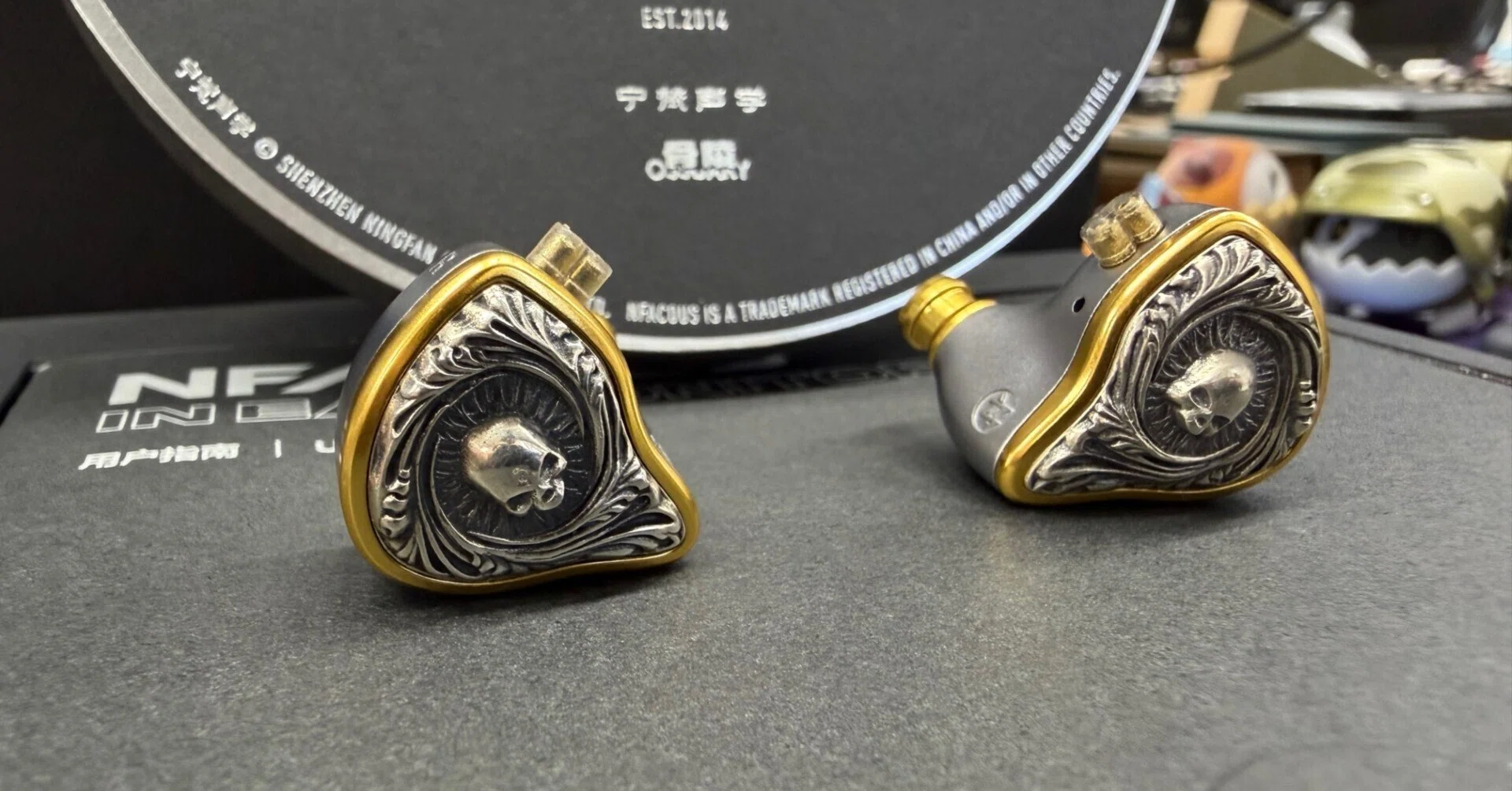NF ACOUS NM25 Ossuary Silver Edition はなぜモニター機を“崩した
