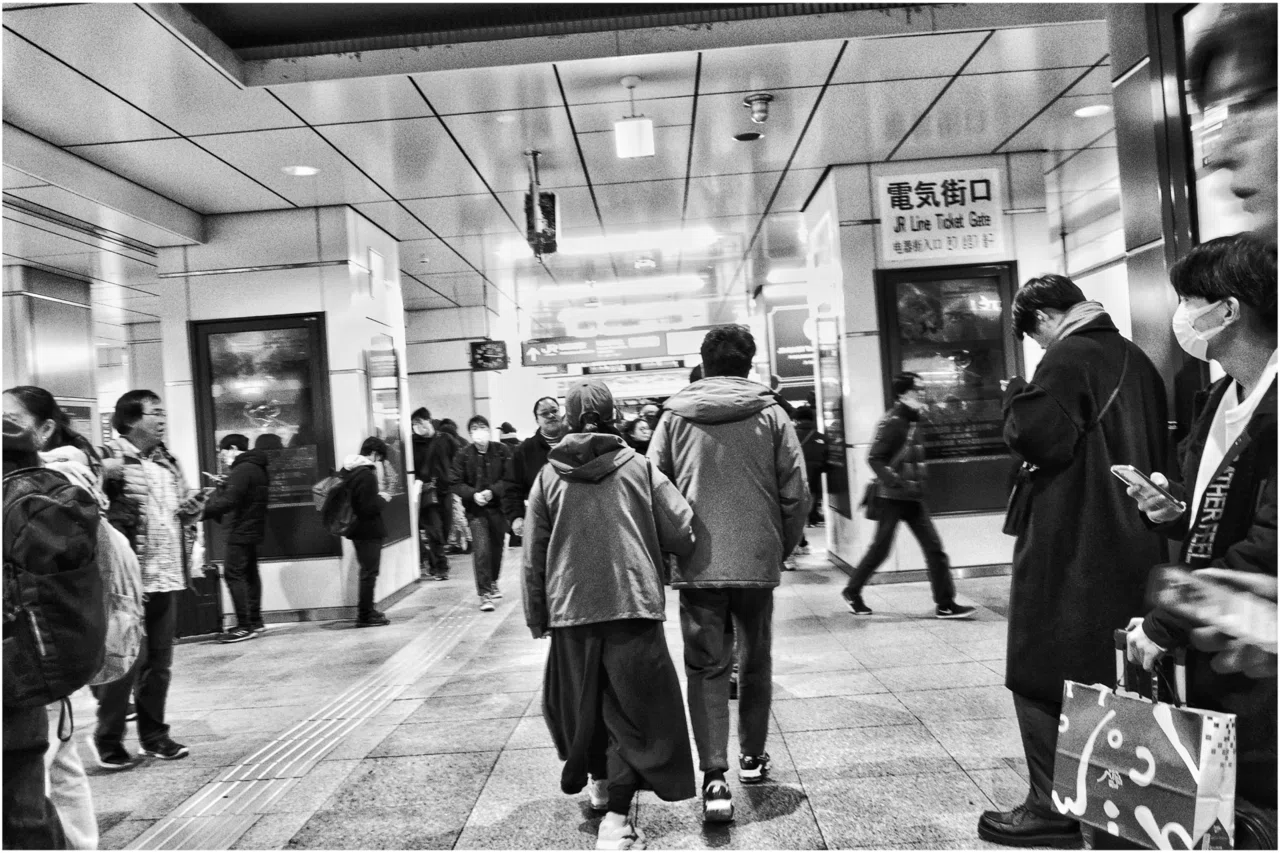 もうカメラなんてやめてしまおうか｜🅣ⓄⓀⓎⓄ Ⓢ🅣ⓇⒺⒺ🅣 🄿🄸🅇