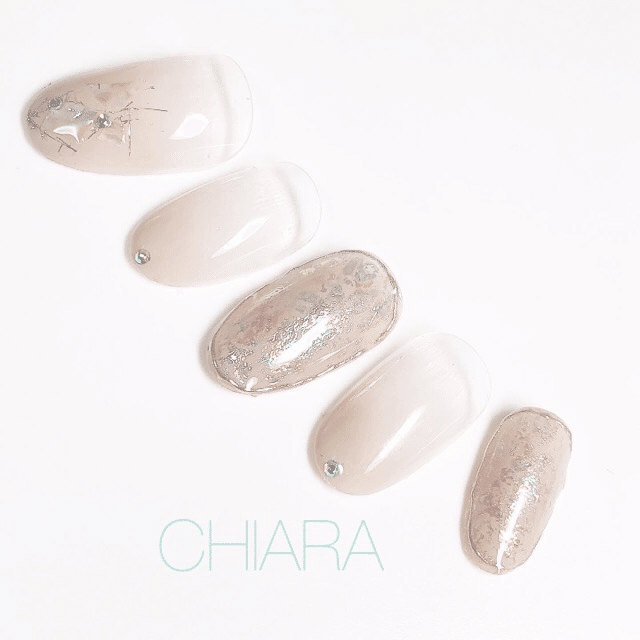 大人グレージュ これ使えます ネイルデザイナー Chiara Nails Note