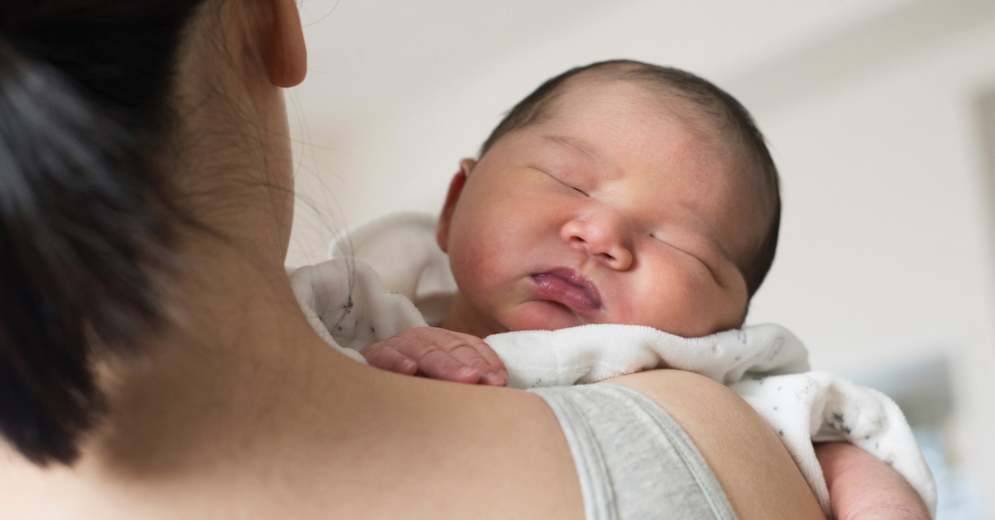 赤ちゃんの観察 赤ちゃんはなぜ スクワット で寝るのか考えた Kamome 育児中の編集者 Note 赤ちゃんの観察 赤ちゃんはなぜ スクワット で寝るのか考えた Kamome 育児中の編集者 Note