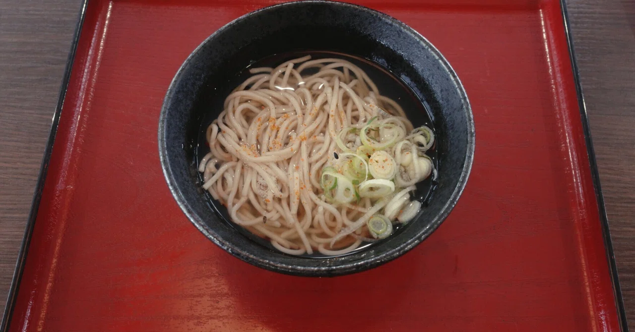 Eating Stand-up Soba Casually｜とほ