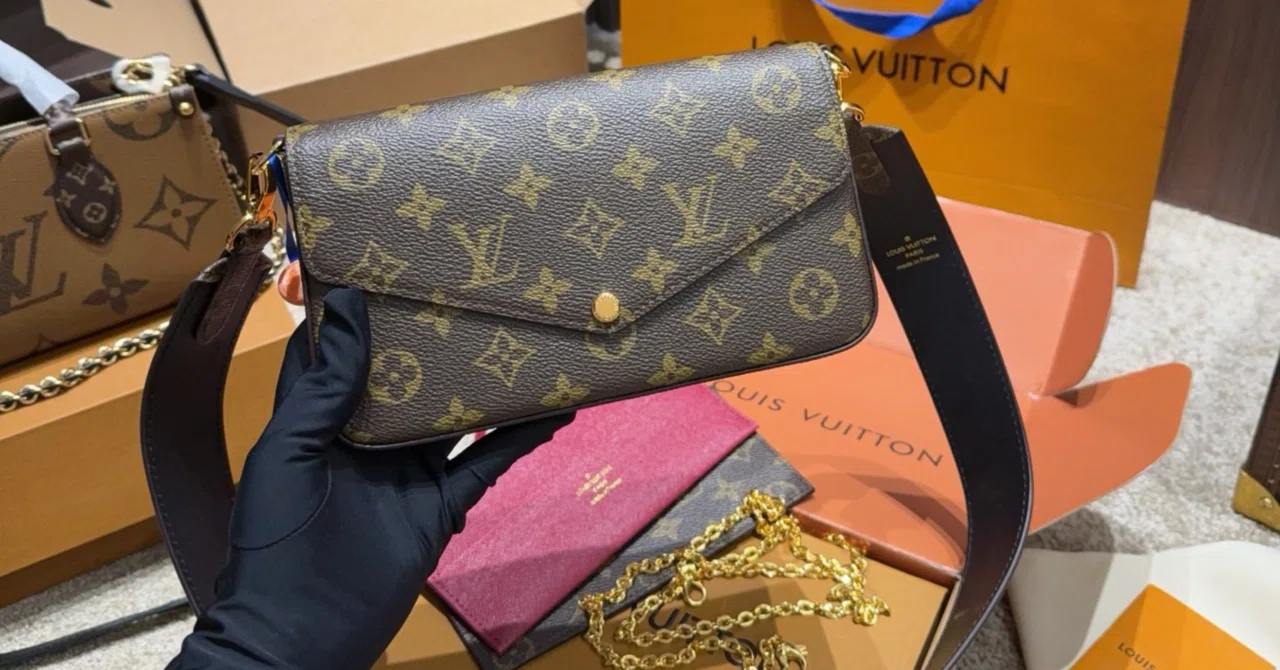 芸能人愛用ルイヴィトン ポシェット フェリシー バッグ モノグラム