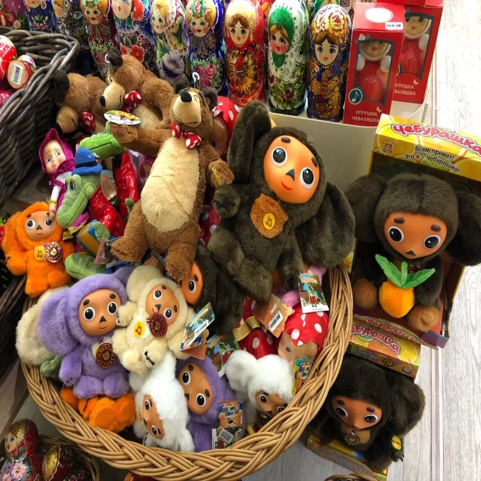 ロシアにいた紫色チェブラーシカ｜旅の素