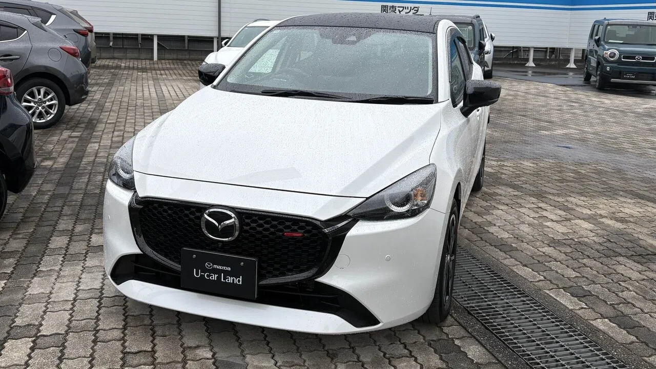 クルマにくるまって 2 愛車紹介】MAZDA2レビュー｜ななしあ
