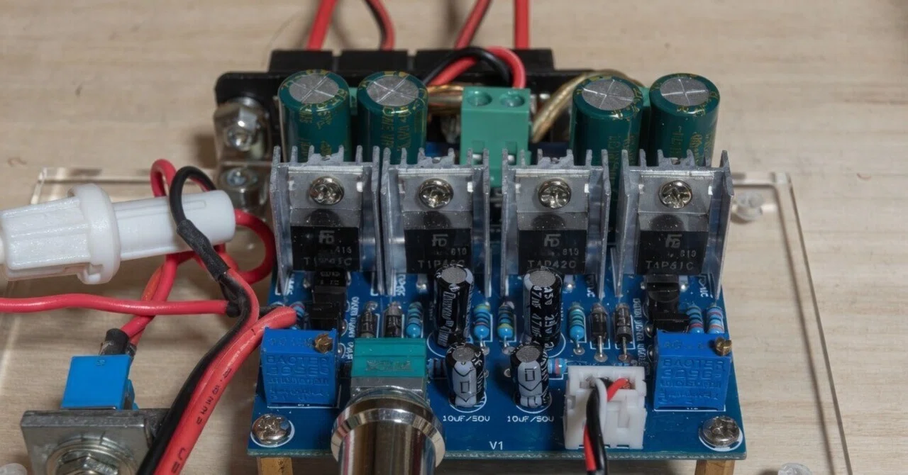 ト*ン様 H.k アンプ 中華製なんちゃってA級アンプのコンデンサーを交換して音質向上の実験