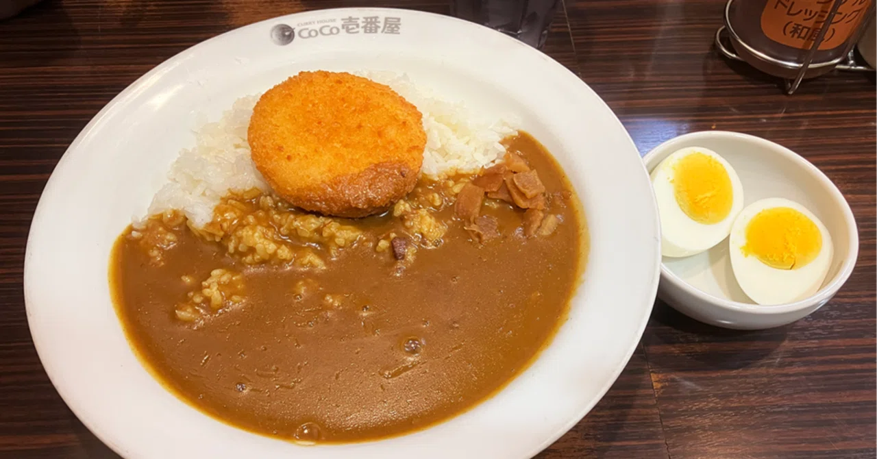 ホロライブコラボメニューの『音乃瀬奏サラダセット』をオーダー。株主
