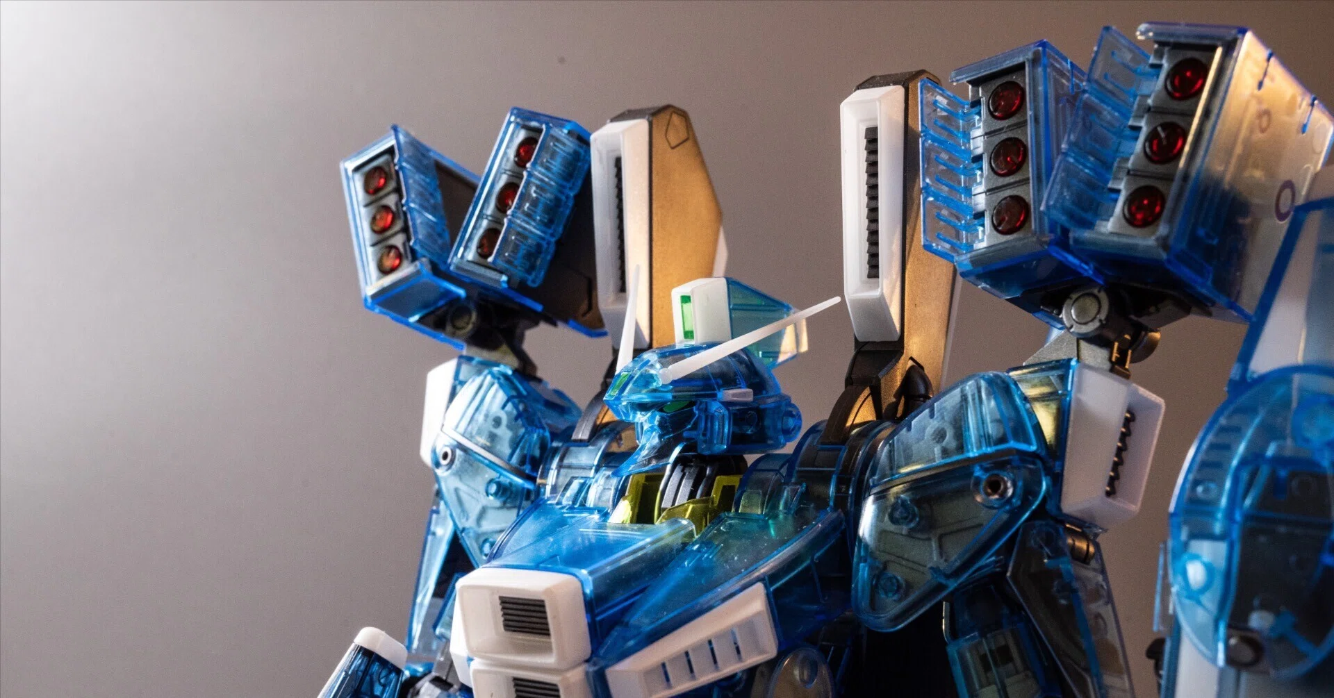 合格証書とガンダムMk-Ⅴ— 基本情報技術者試験の日の記録｜けえる