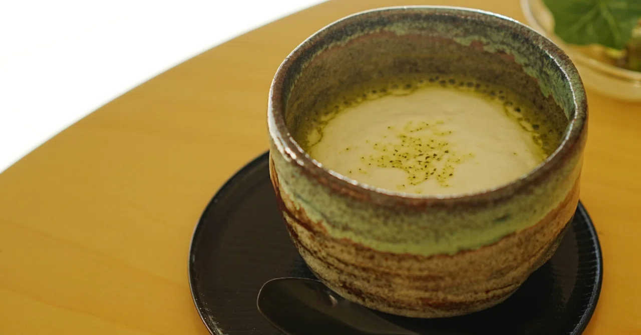 定番抹茶オレ味のプロテインを試してみたらすっきり飲みやすい 
