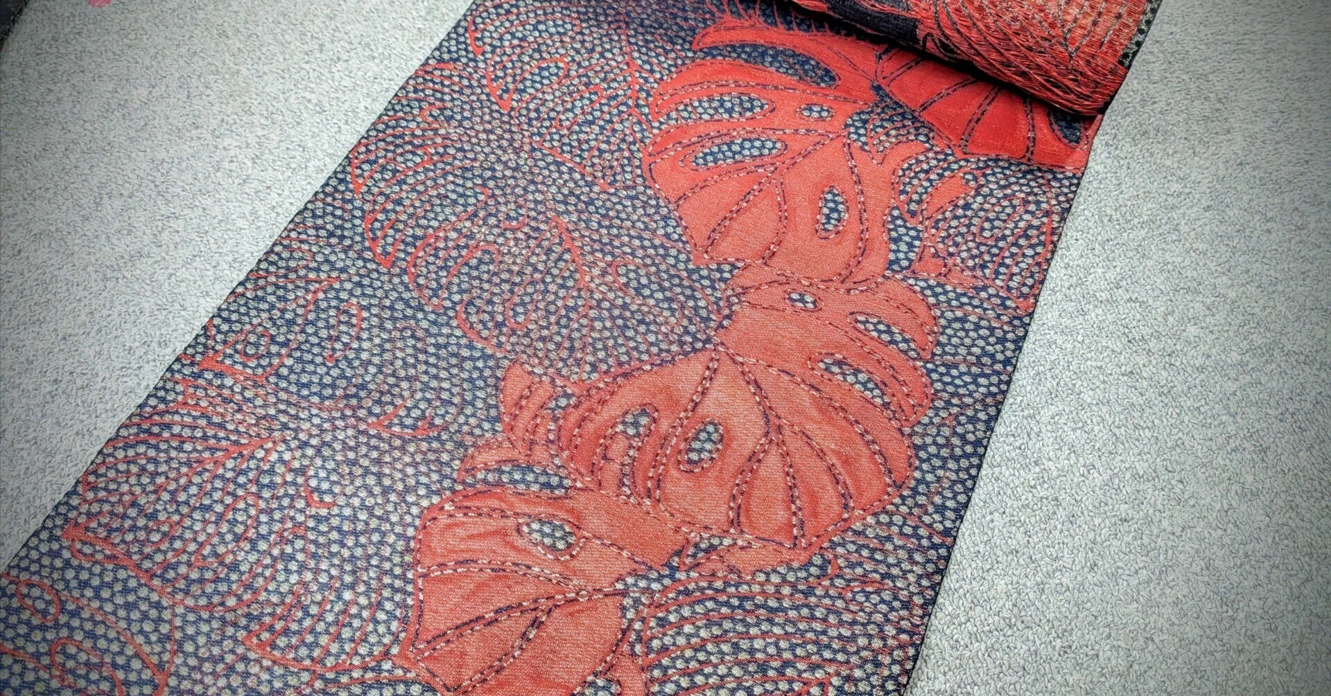 帯の分解】赤の帯・モンステラ文様｜金唐革織｜senpukuya5